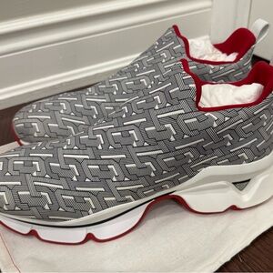 Stylish Geometric Pattern Sneakers